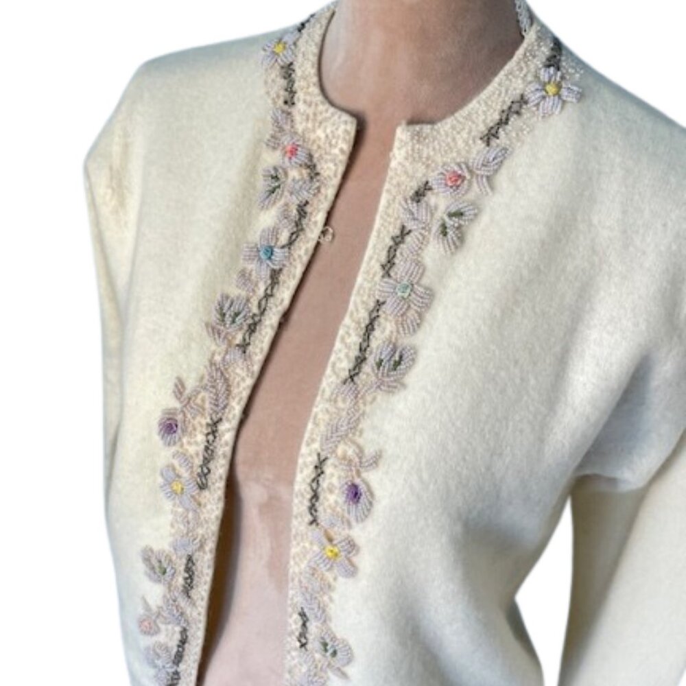 Vintage 1950's Angora Cashmere Hand Sewn Beaded Seed Pearl Cardigan Sweater XS - Picture 2 of 13